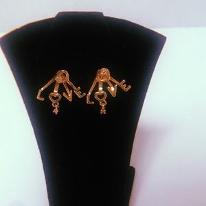 L O V E Earrings ✨